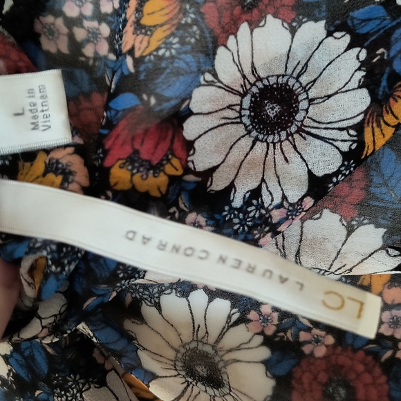 Lauren Conrad Sheer Floral Tunic - Picture 6 of 6